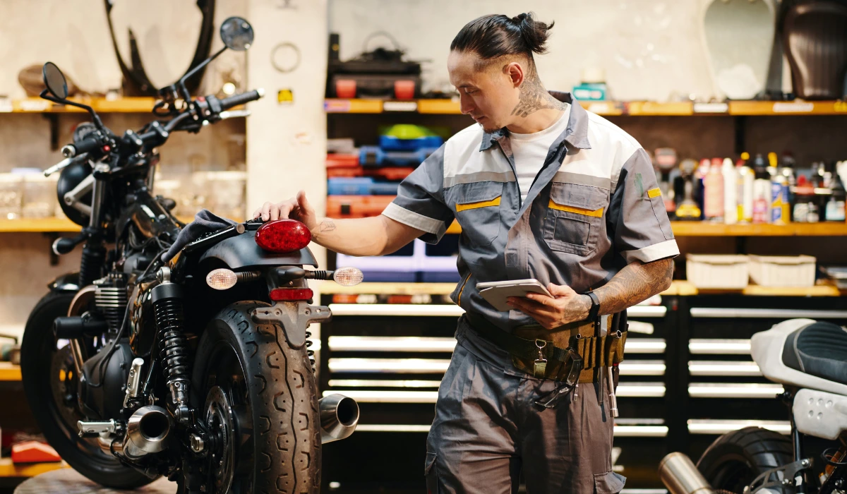 Revisão geral de motos na Império Motos